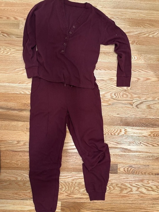 Kindred Bravely Other - Kindred Bravely Waffle Maternity & Nursing Lounge Set  - Burgundy